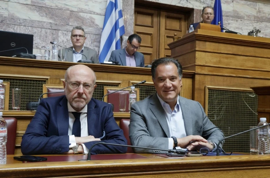 Η Ναλοξόνη διαθέσιμη παντού – Μια τομή στο πεδίο των εξαρτήσεων για την αντιμετώπιση της υπερδοσολογίας